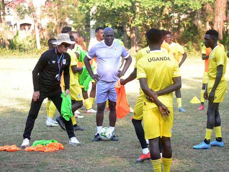 Micho Ayongedde Abazannyi Basatu Ku Ttiimu Ya Chan - Bukedde Online 